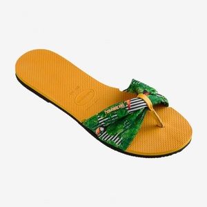 Havaians  Saint Tropez Yellow Flip Flops 9-10💛💚